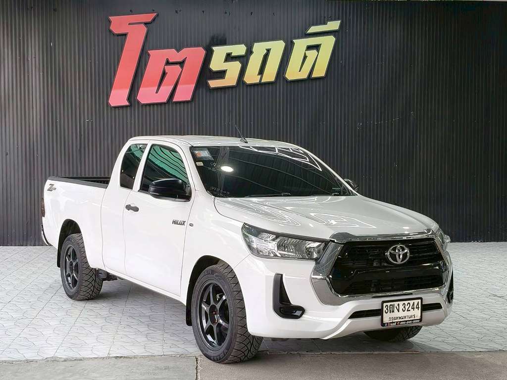 Toyota REVO CAB เตี้ย MT 2.4 Entry 2020 ทะเบียนรถ 3ฒง 3244 กทม
