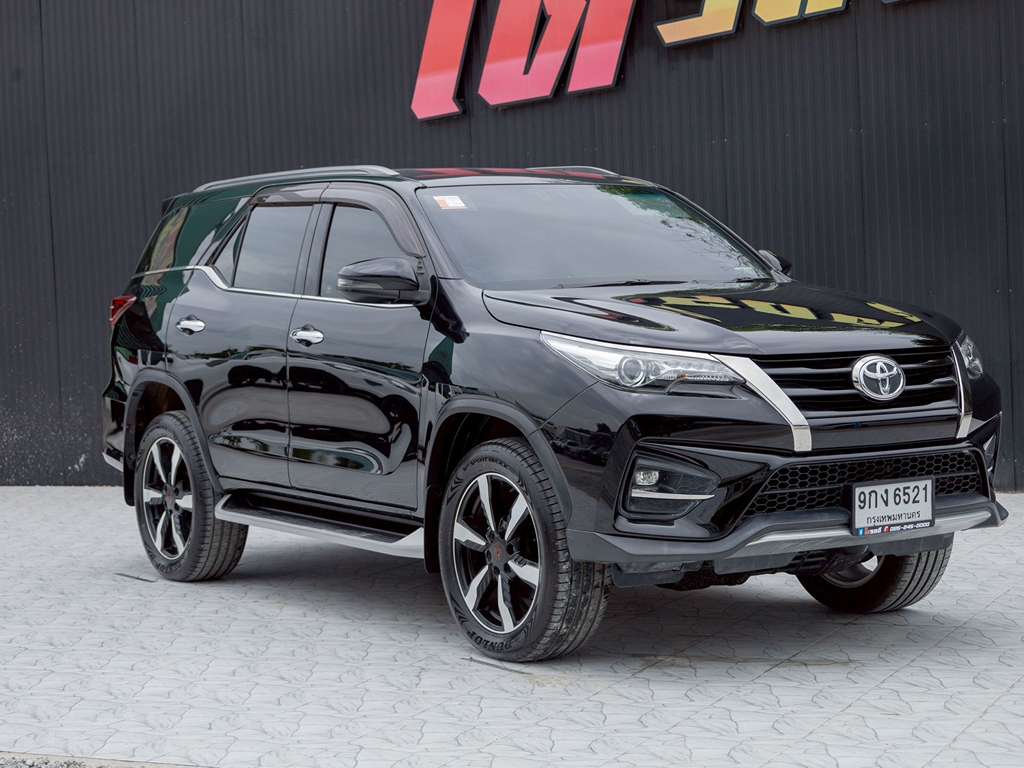 Toyota Fortuner TRD AT 2.8 4WD 2019 9กง 6521 กทม