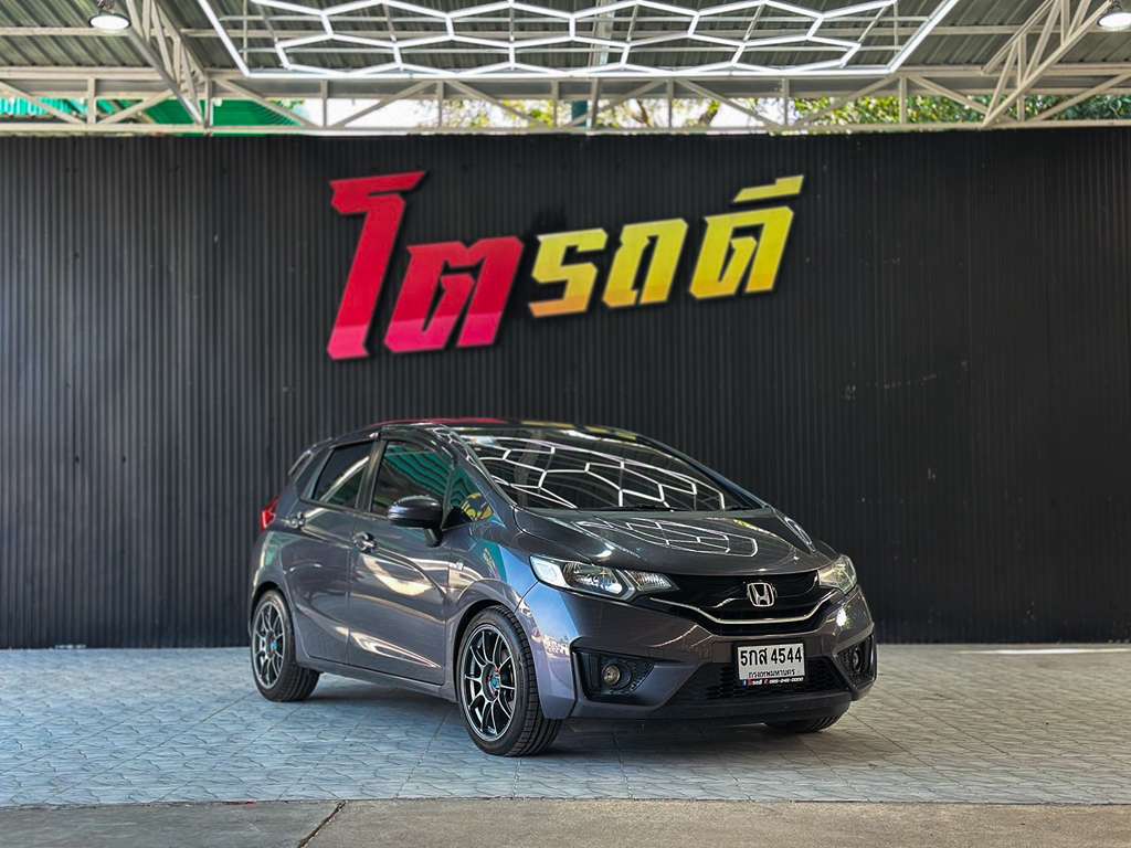 Honda JAZZ GK 1.5 V 2016 5กส 4544