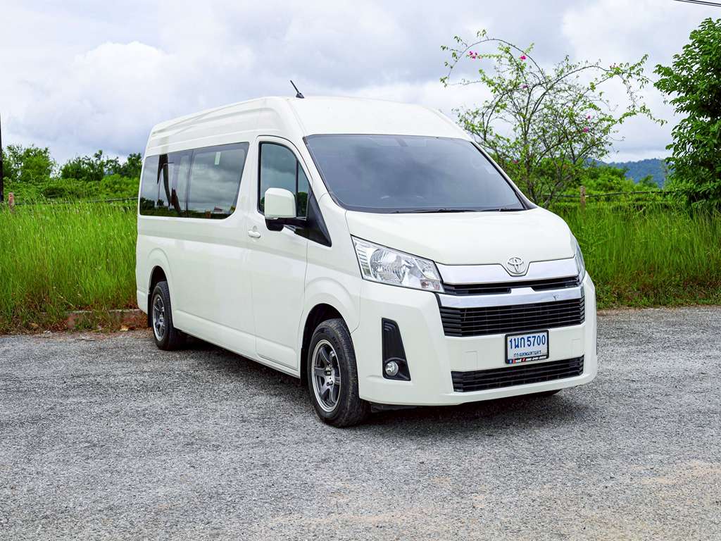 Toyota Commuter AT (vip) 2.8 2020 1นก 5700