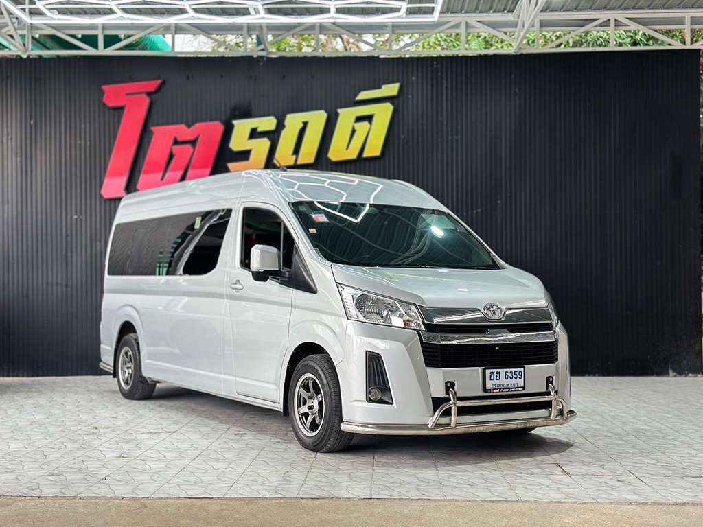 Toyota Commuter AT 2.8 2020 ระบบเกียร์ : เกียร์ออโต้ ทะเบียนรถ : ฮฮ 6359