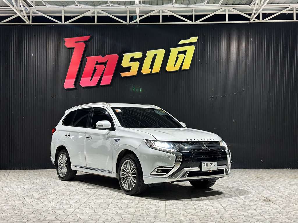 Mitsubishi Outlander AT 2.4 2021  จต 213