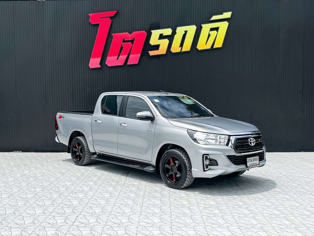 Toyota Revo double cab MT 2.4 E 2018  3กม 9993