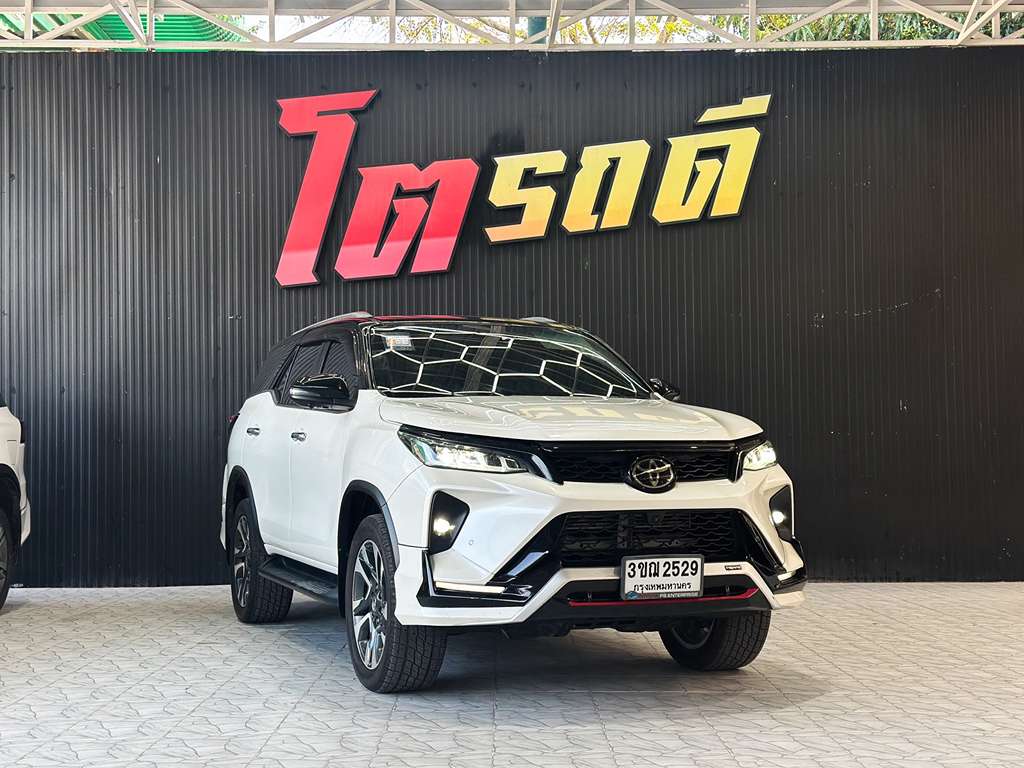 Toyota Fortuner AT 2.8 Legender 2022 ทะเบียน 3ขฌ 2529
