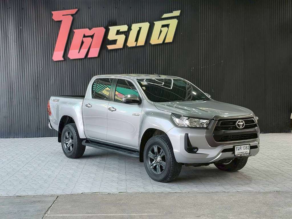 Toyota REVO D4 สูง AT 2.4 2021 ทะเบียนรถ : ฉจ 4716