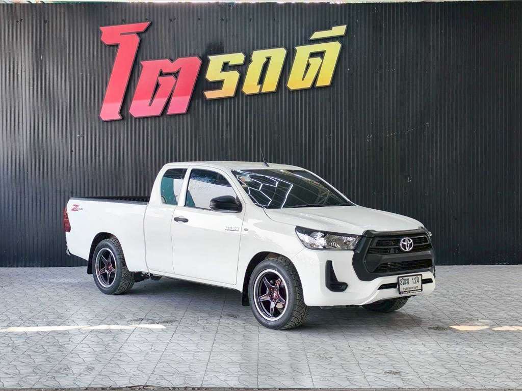 Toyota REVO CAB เตี้ย AT 2.4 MID 2020 ทะเบียนรถ : 3ฒฆ 124