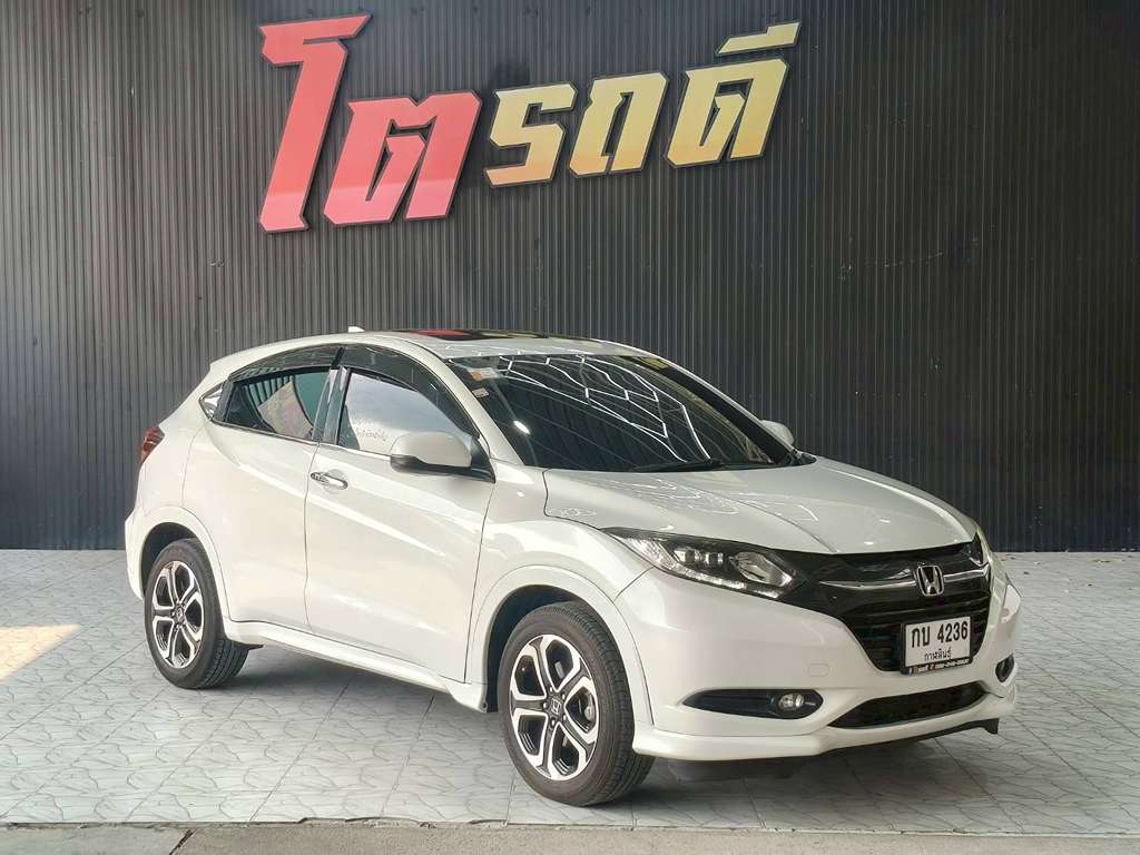 Honda HR-V AT 1.8 EL 2017  ฉจ 3876  ทะเบียนเดิม : กบ 4236