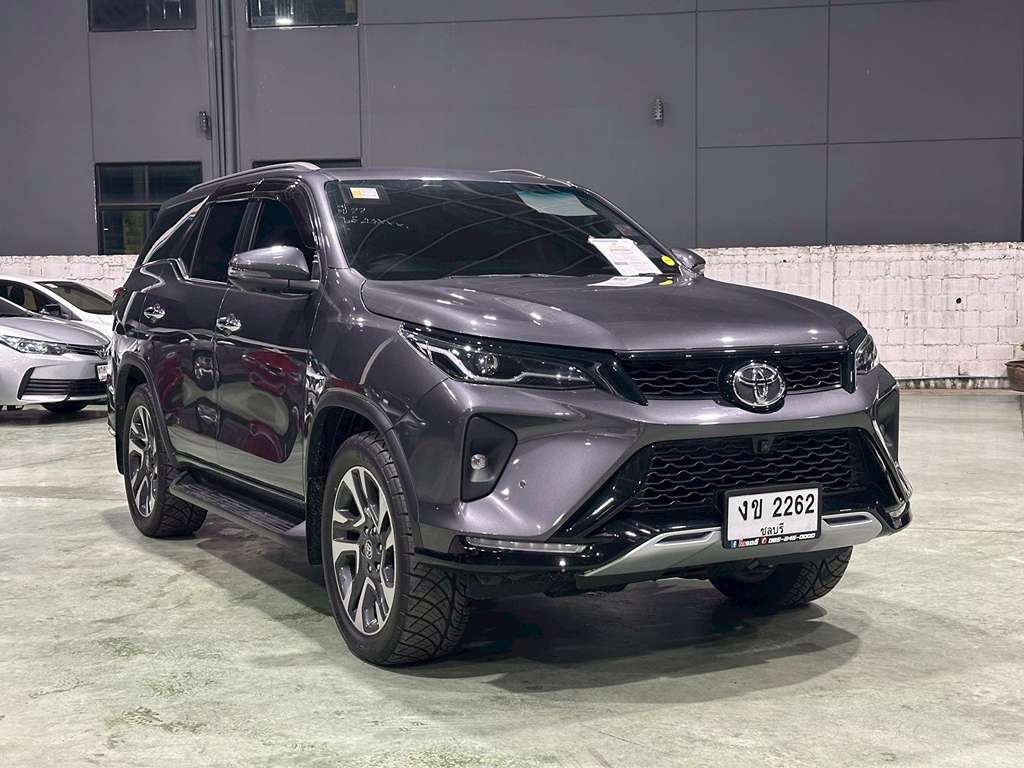 Toyota Fortuner AT 2.4 Leader 2022: งข 2262