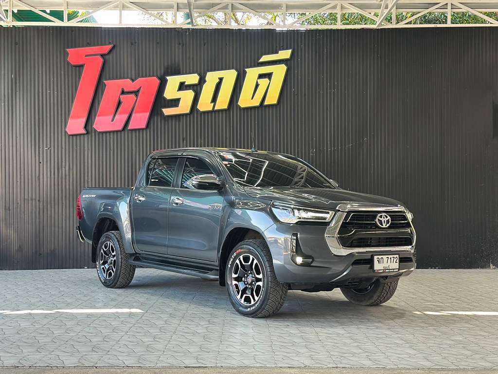 Toyota Revo สี่ประตูสูง AT 2.4 high 2020 จก 7172