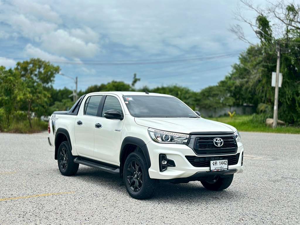 Toyota Revo สี่ประตูสูง AT 2.4 Rocco 2019 งค 1442 นครราชสีมา
