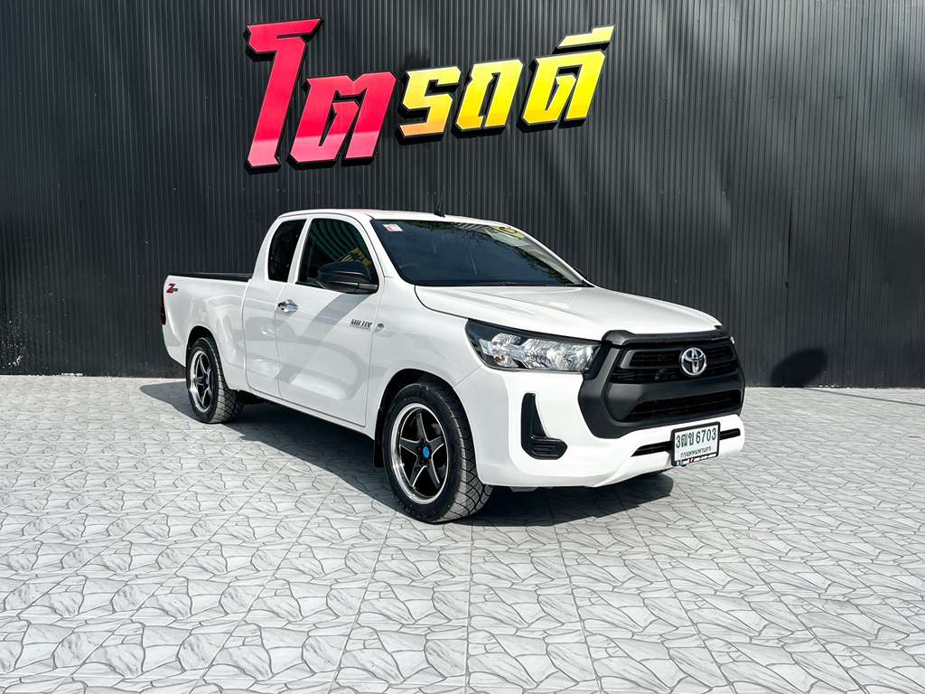 Toyota Revo แคปเตี้ย MT 2.4 Entry 2020 2ฒข 6703 กทม