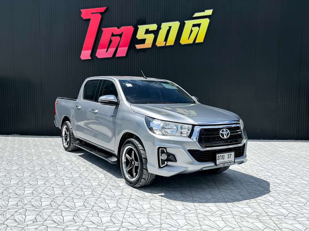 Toyota Revo สี่ประตูเตี้ย MT 2.4 E 2018 3กย 37 กทม