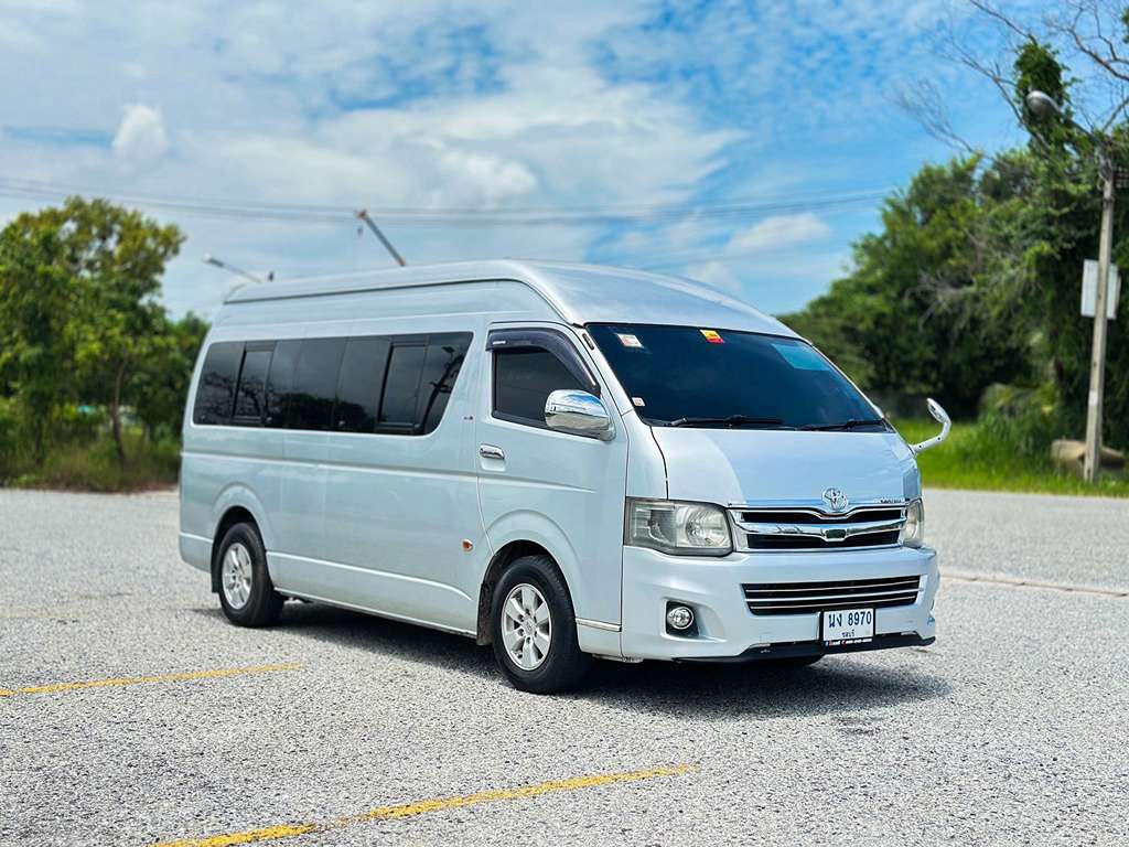 Toyota Commuter MT 2.5 2012 นง 8970 ชลบุรี