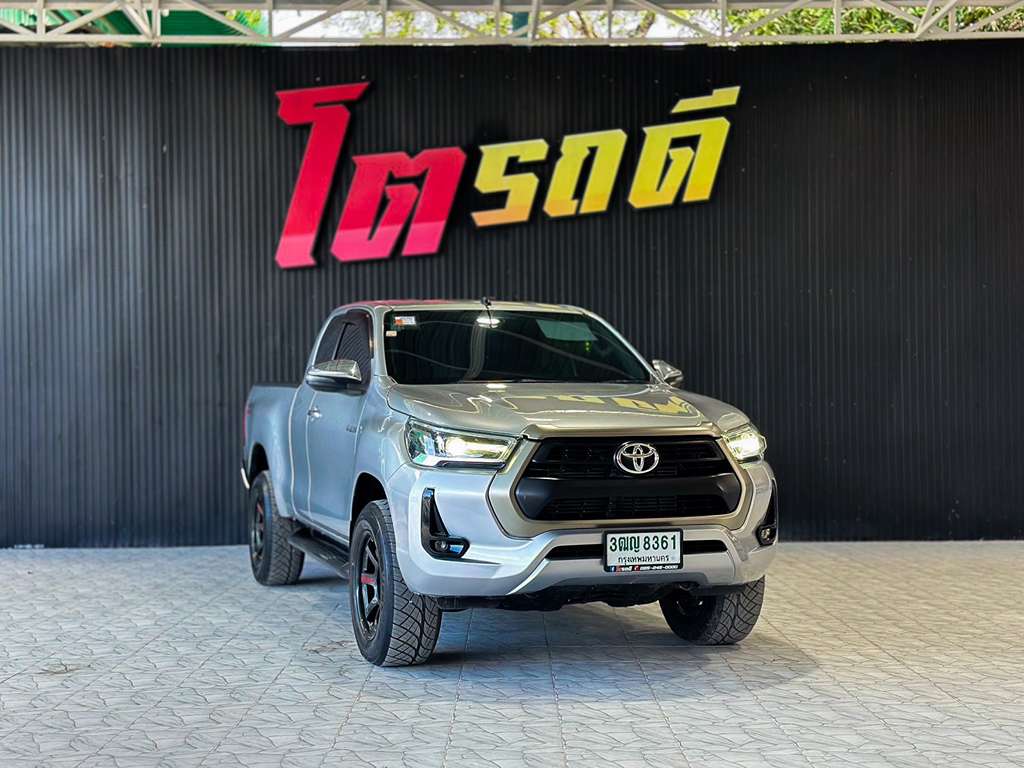 Toyota Revo แคปสูง MT 2.4 MID 4WD 2021 3ฒญ 8361