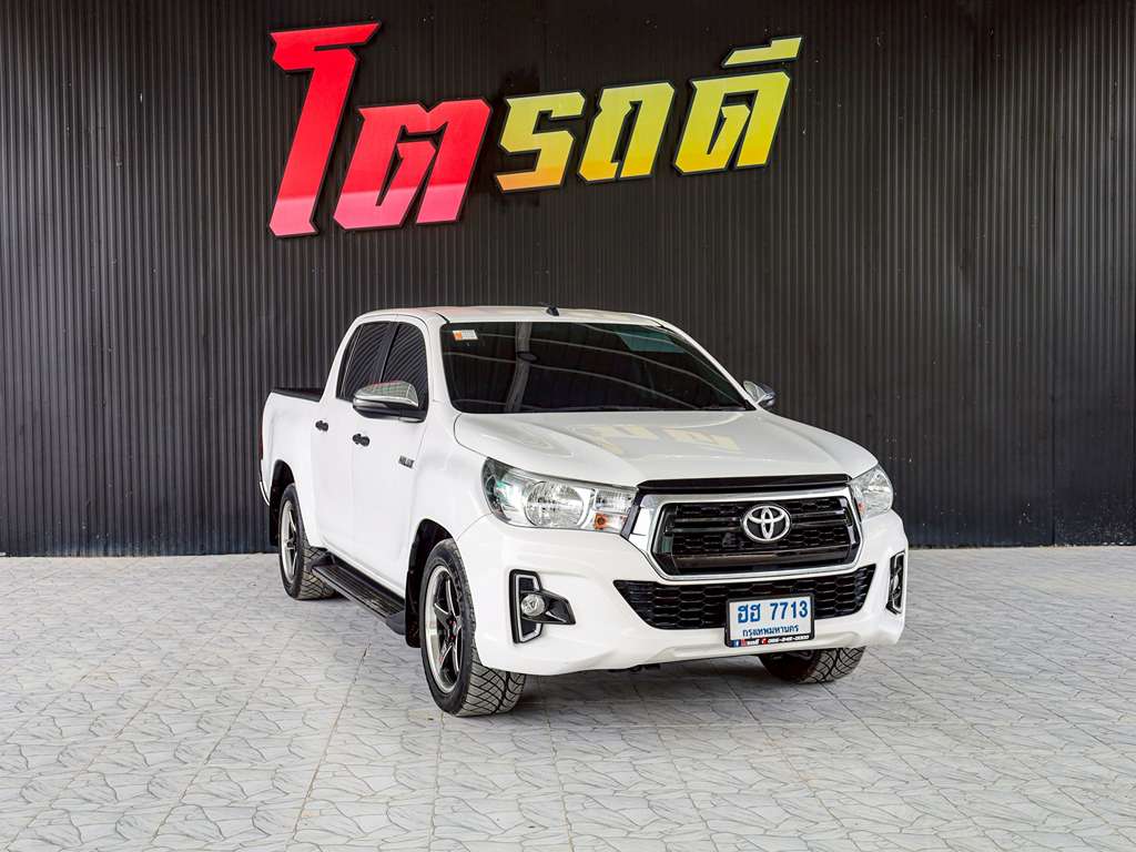 Toyota Revo สี่ประตูเตี้ย MT 2.4 J+ 2019  ฮฮ 7713 กทม