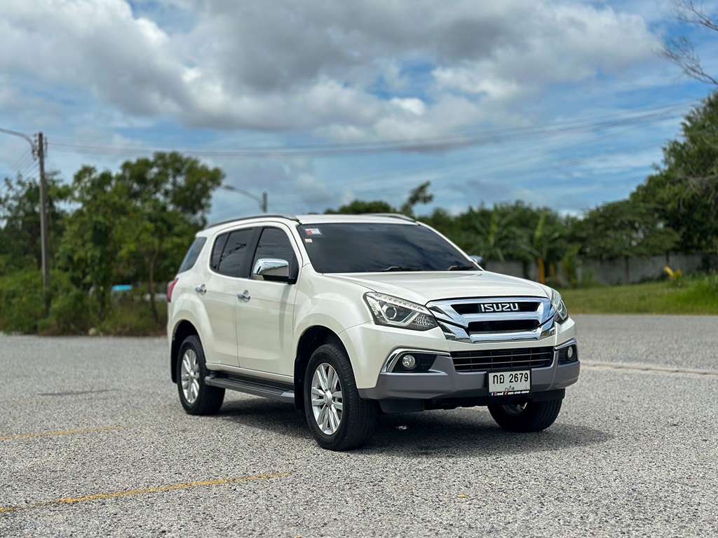 Isuzu MU-X AT 3.0 DVD NAVI 2017  กอ 2679