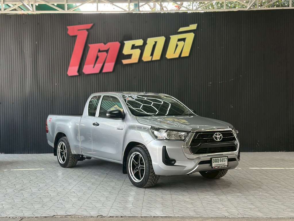 Toyota REVO CAB เตี้ย MT 2.4 Entry 2021 3ฒญ 6857