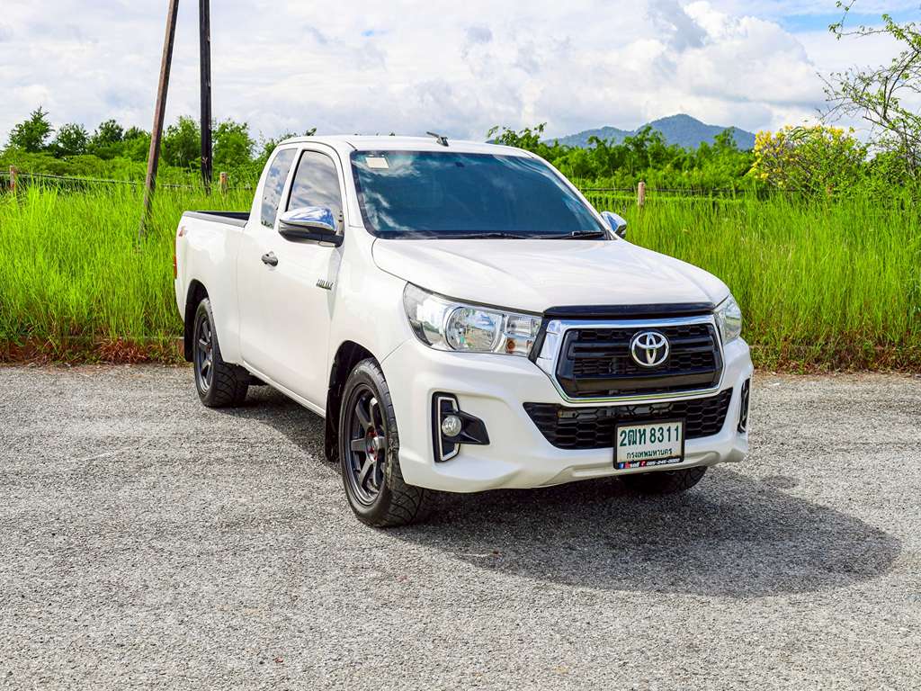 Toyota Revo แคปเตี้ย MT 2.4 J+ 2020 2ฒห 8311