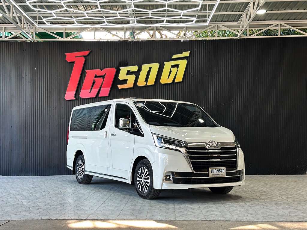 Toyota HIACE MAJESTY AT 2.8 2020 1นก 9579