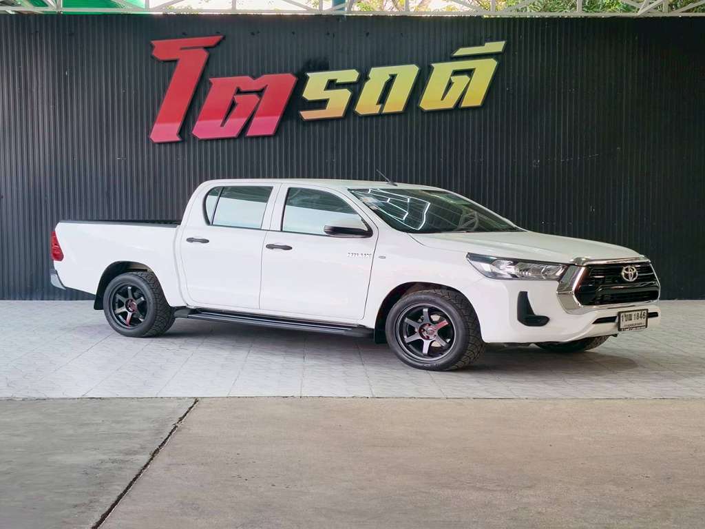 Toyota Revo สี่ประตูเตี้ย AT 2.4 MID 2020  1ขณ 1846