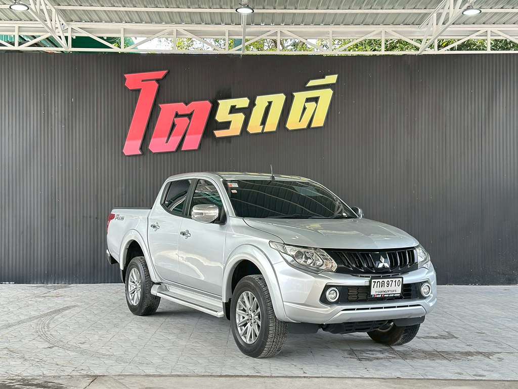 Mitsubishi Triton สี่ประตูสูง AT 2.5 GLS 2018 7กด 9710 กทม